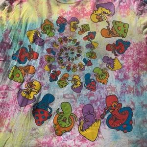 Trippy tieday mushroom tee